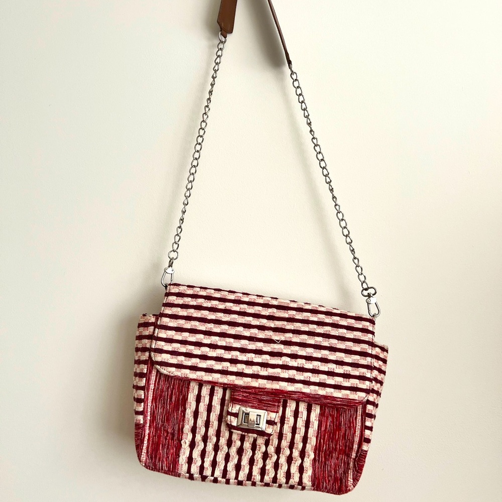 Large clutch from Spain